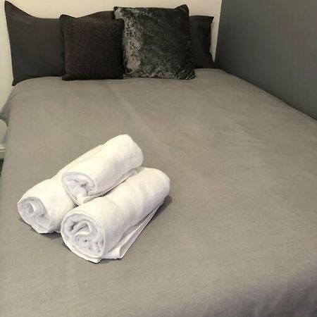 Simple And Sweet, Flat On Lewis Street - 1 Br Apartment Stoke-on-Trent Luaran gambar